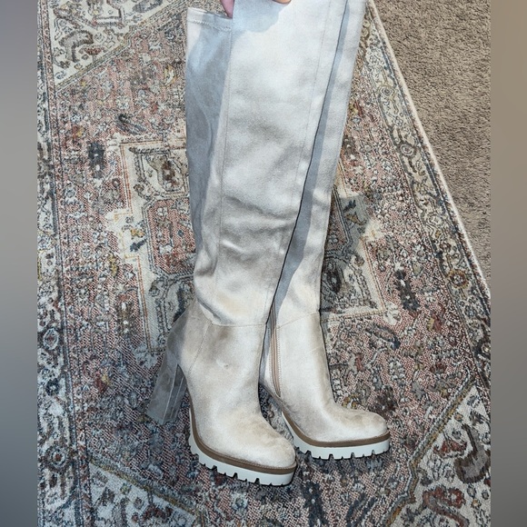 Fall Suede Boots - Picture 6 of 8